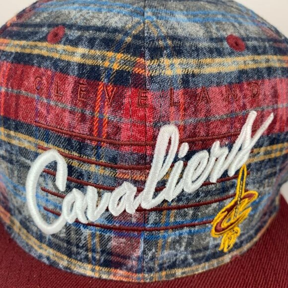 Cleveland Cavaliers NBA Multicolor Plaid Mitchell & Ness Snapback Hat - Picture 3 of 6